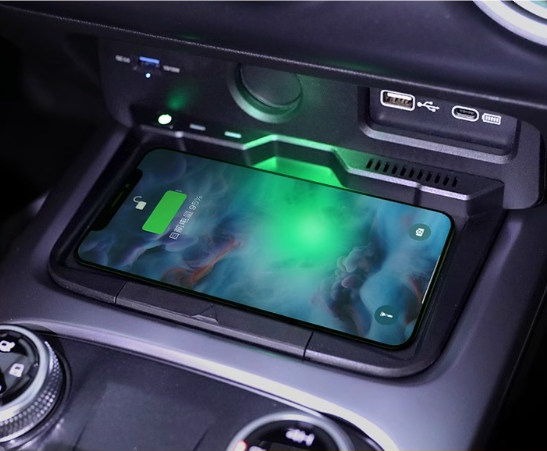 GWM Tank 300 Console Wireless Charging Panel