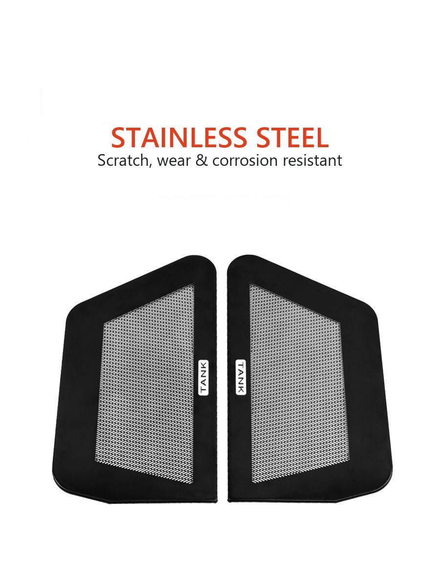 Protective ventilation grille under Tank 700 seat – image 5