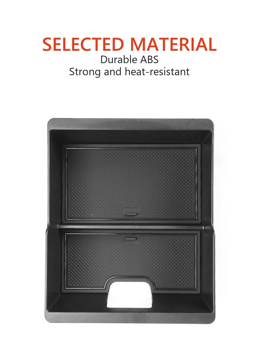 Storage box in the armrest Tank 500 – image 6