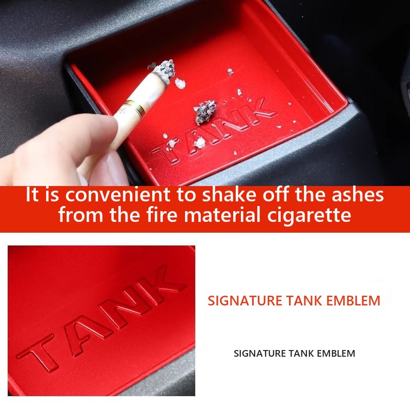 Tank 300 storage space in the driver – image 3