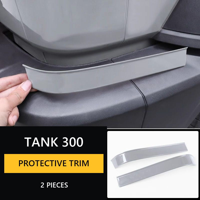 Protective lining on the rear corner of Tank 300 – image 8#Colour_Light-grey