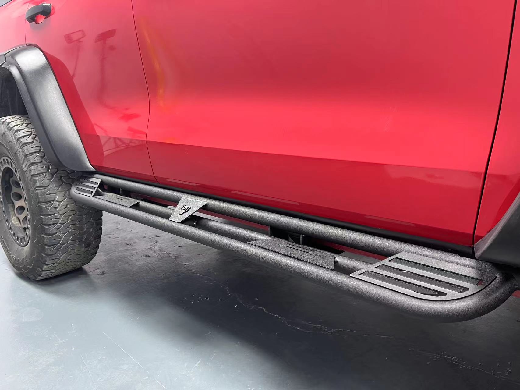 GWM Tank 300 SUREE Road Rage Racing Side Step