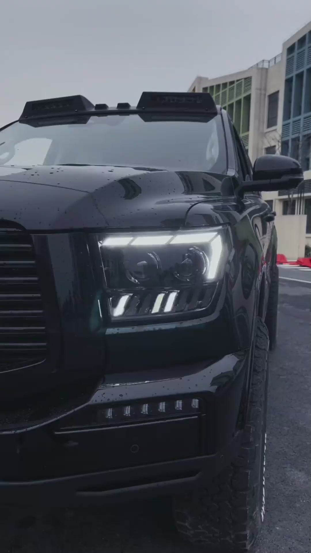 GWM Tank 500 laser headlights - official Ozon product video 3