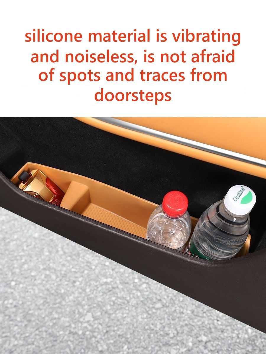 Silicone mat organiser for the door of Tank 500 car (waterproof, for storing small things) – image 5