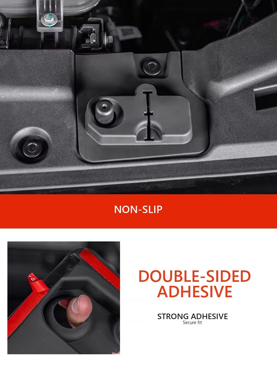 Silicone protective pad for hood lock on Tank 300 – image 2