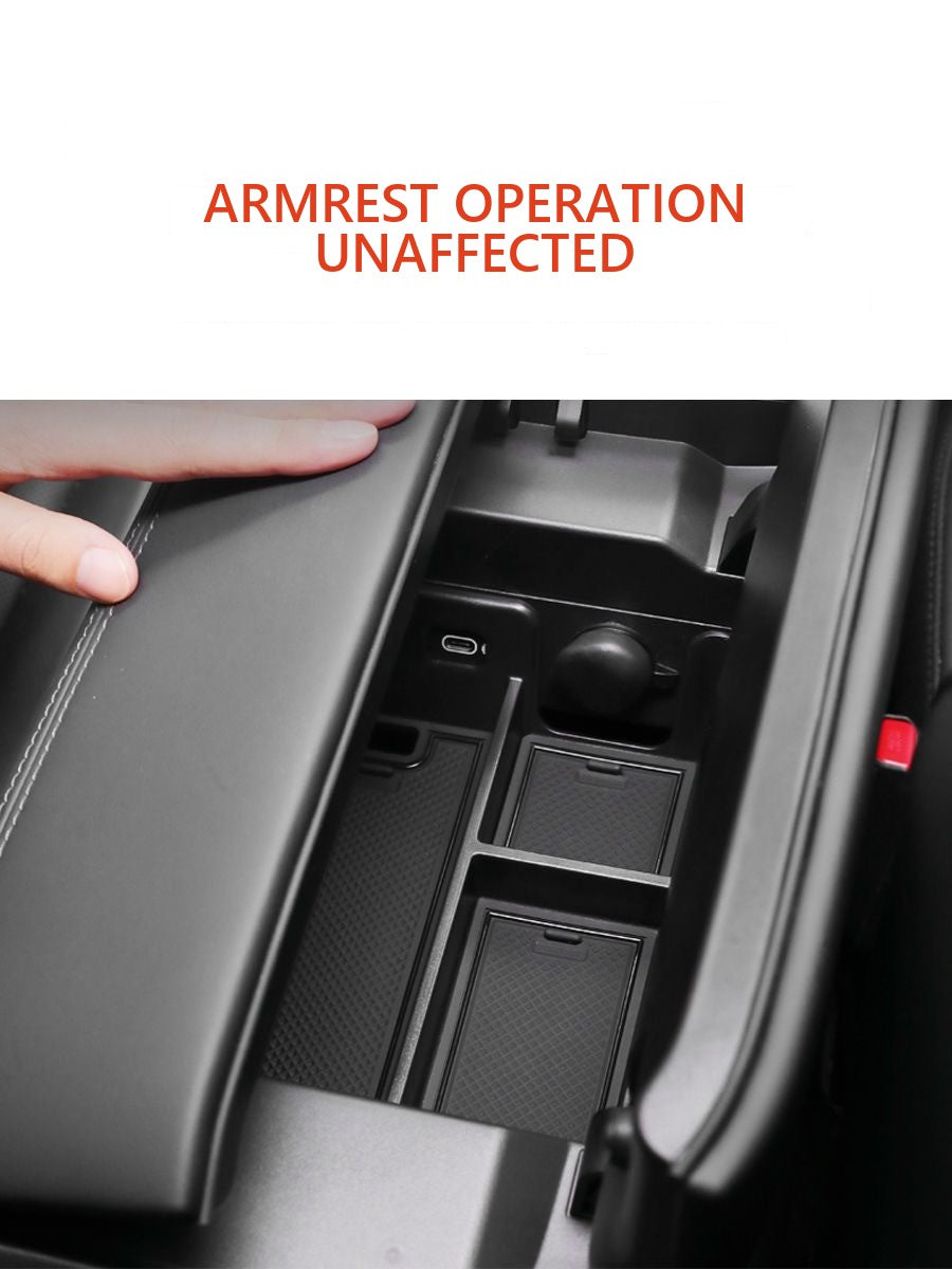 Storage case in the central armrest for Tank 400 cars �C Style 2 – image 3