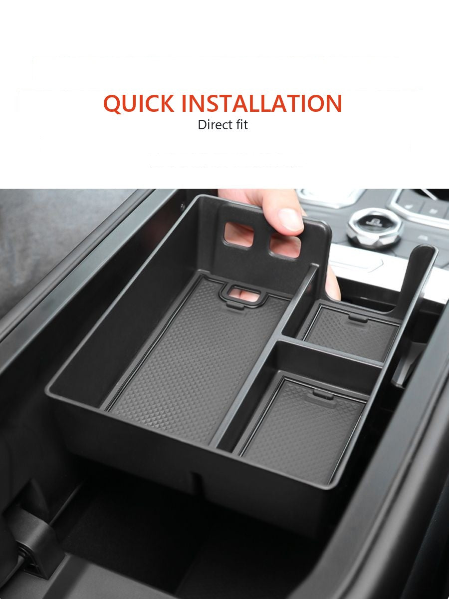 Storage case in the central armrest for Tank 400 cars �C Style 2 – image 4